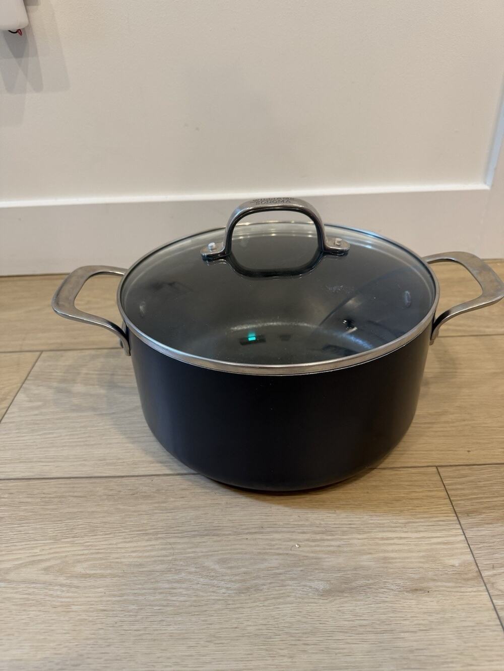 Williams Sonoma 5 Qt Professional Ceramic Non Stick Diamond Sear With Lid